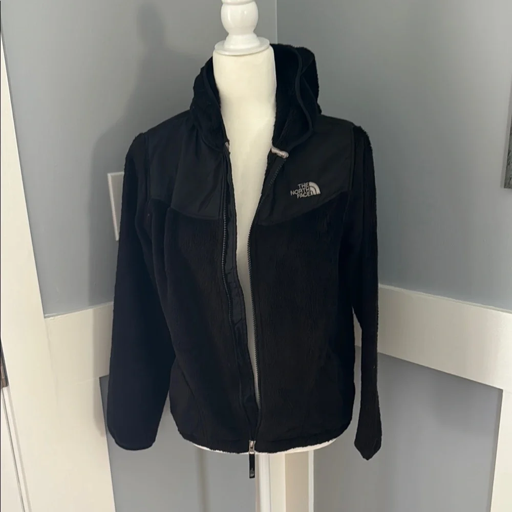 The North Face Black Hooded Jacket - Picture 4 of 6